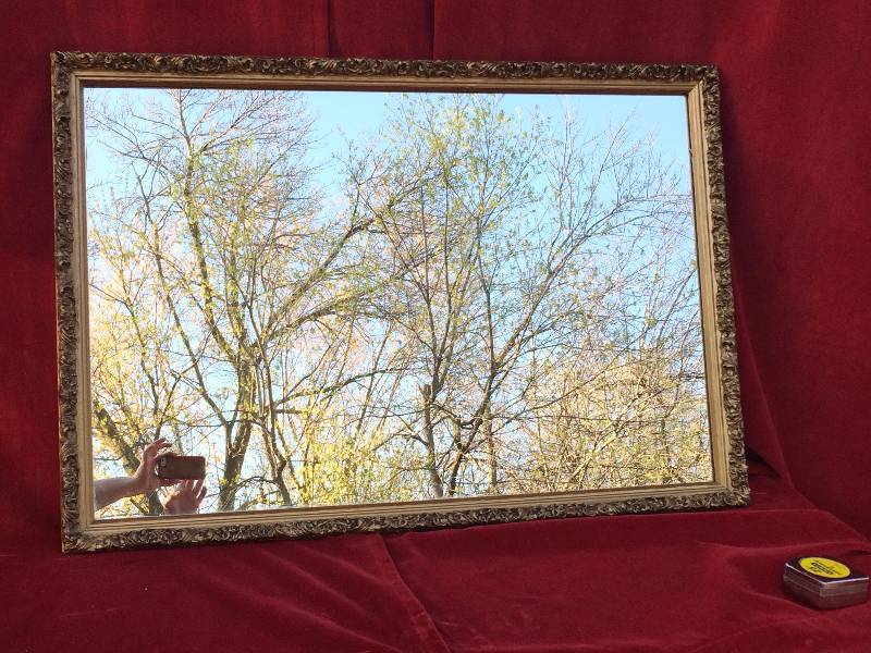 lot 62 image: EXQUISITE VERY LARGE 38x26 1930S MIRROR THE FRAMES WERE CUSTOM MADE IN ITALY FOR THE EDINA ESTATE OWNER - THIS IS AN EXTREMELY HEAVY MIRROR - MORE HISTORY CAN BE SHARED WITH THE PERSON WHO PURCHASE IT