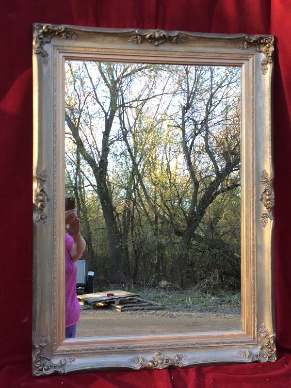 lot 66 image: EXQUISITE VERY LARGE 42x32 1930S MIRROR THE FRAMES WERE CUSTOM MADE IN ITALY FOR THE EDINA ESTATE OWNER - AN EXTREMELY HEAVY MIRROR -No Scratches To Glass - MORE HISTORY CAN BE SHARED WITH THE PERSON WHO PURCHASE IT