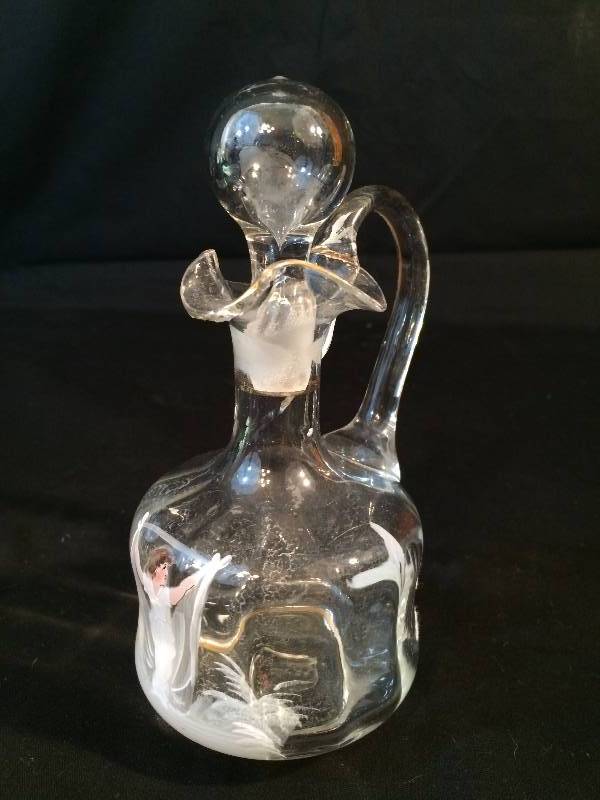 lot 56 image: Breathtaking Vintage Collectible Mary Gregory Clear Glass Cruet With Stopper - Angel With Doves