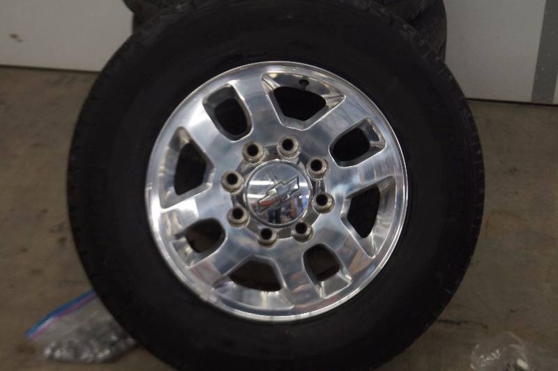 Chevy 2500 Tires & Rims