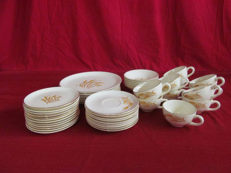 Dishware