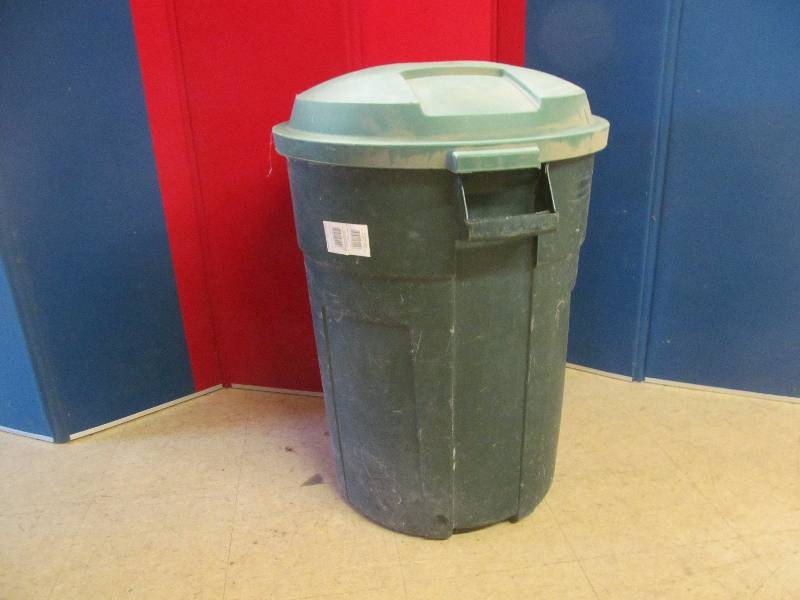 30 gal. Trash Can