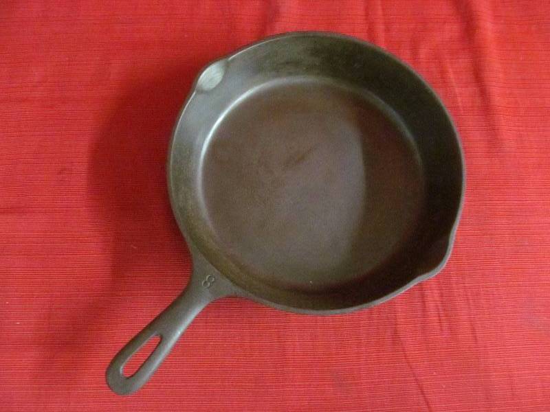 10 12 Cast Iron Pan
