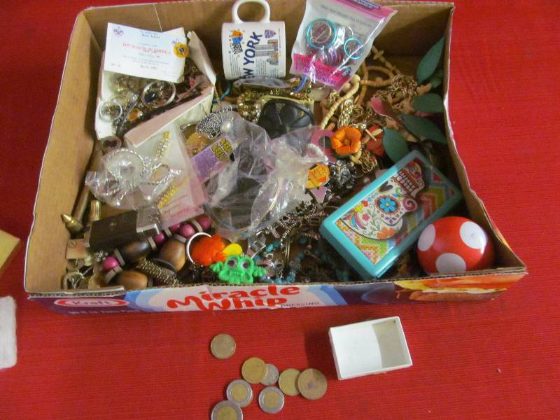 Costume Jewelry, etc
