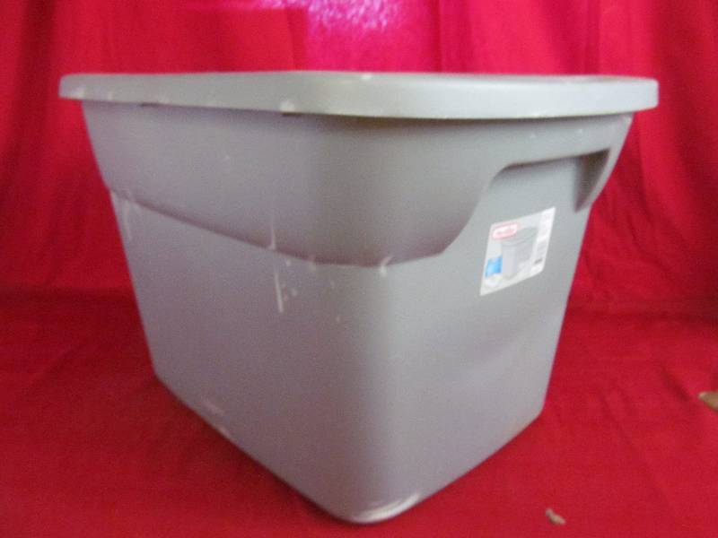18 Gallon Tote w Lid