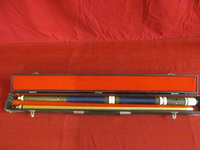 pool cue