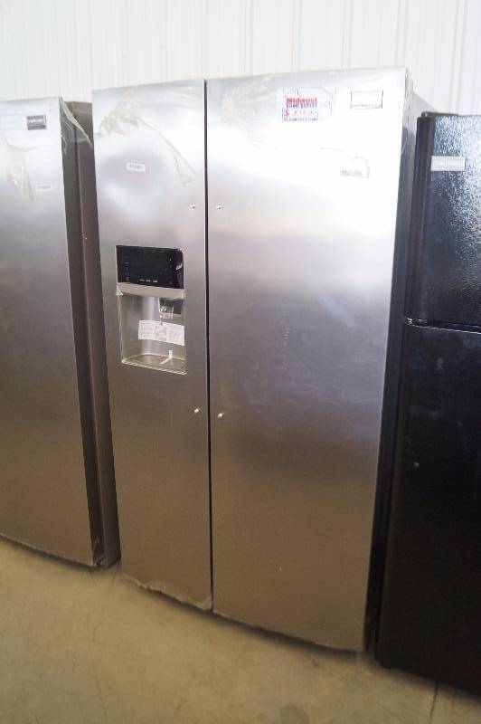 NEW Frigidaire Side by Side FridgeFreezer