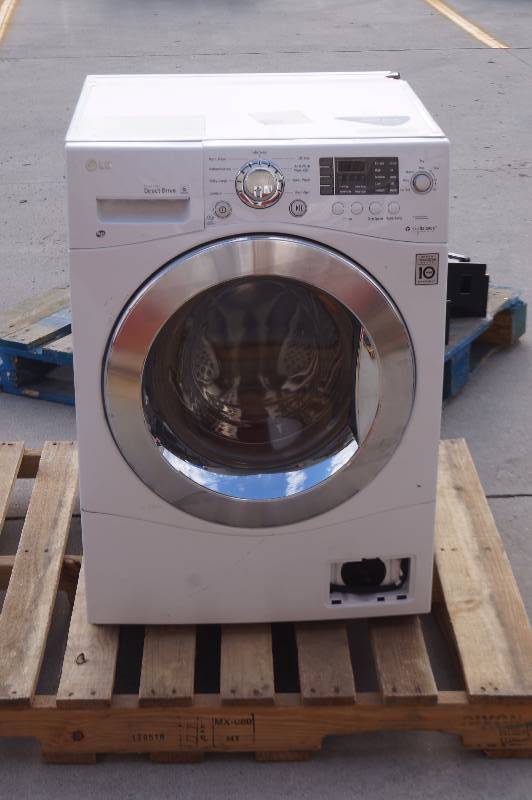 lot 2 image: LG WasherDryer Combo