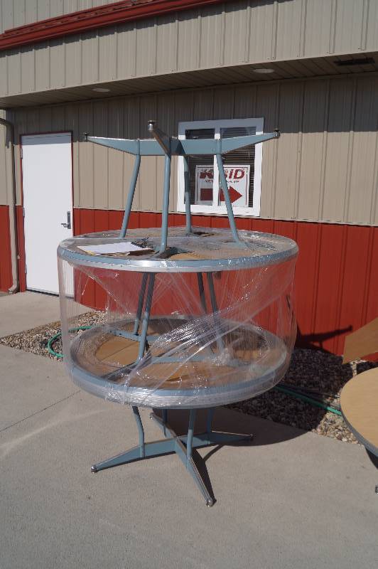 lot 30 image: Round School Tables