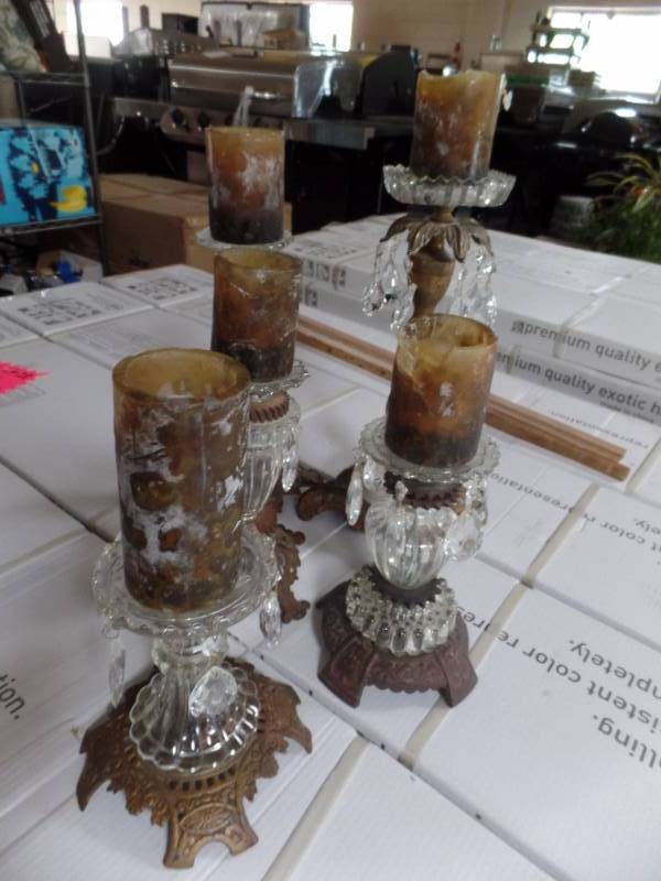 CRYSTAL TEADROP CANDLE HOLDERS