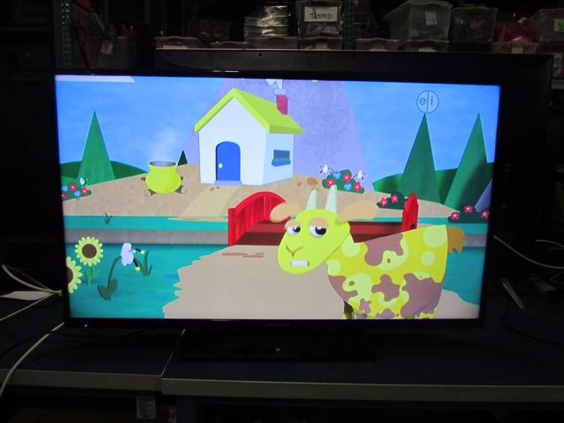 lot 23 image: ELEMENT ELEFT506 50 1080p 60hz LED HDTV