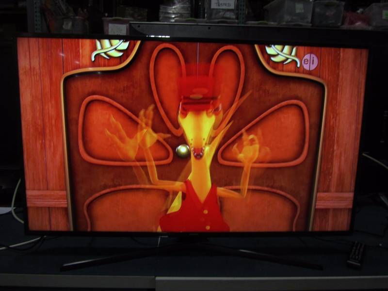lot 30 image: Samsung UN50KU6300 50-Inch 4K Ultra HD Smart LED TV (2016 Model)
