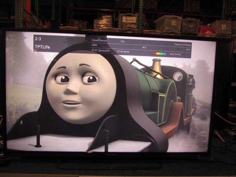 lot 32 image: Element 55 Class 2160p 4K 120Hz Smart UHD TV (E4SFT551)