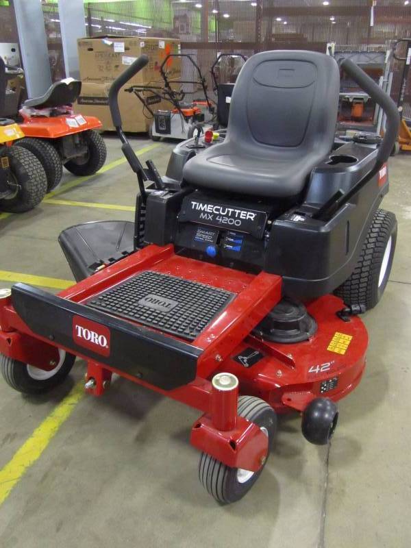 TimeCutter MX4200 42 in. Fab 22.5 HP V Twin Gas Zero Turn Riding