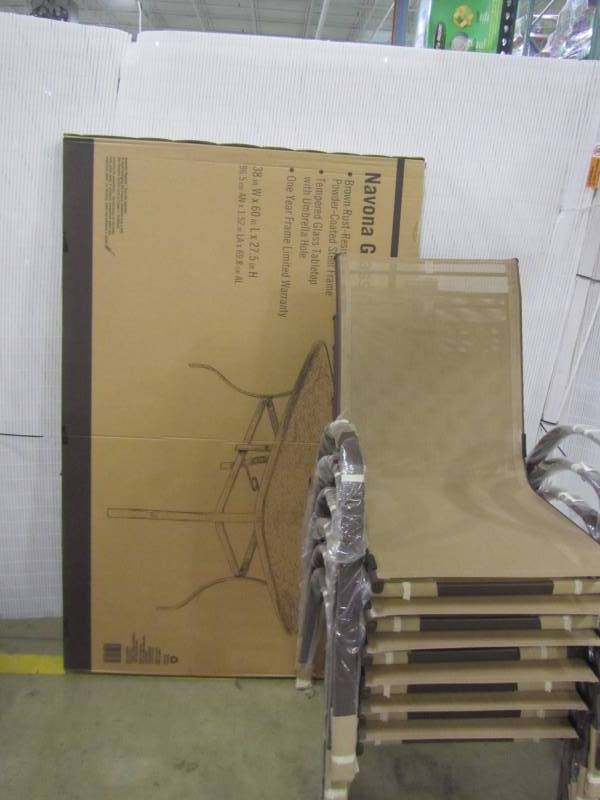 lot 14 image: Navona seven piece outdoor patio set (tan)