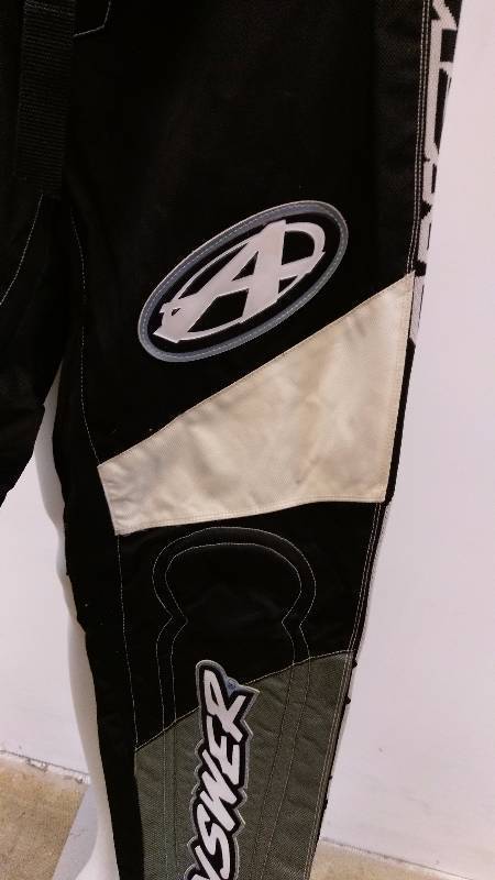 lot 42 image: Answer Box Team 2 Motocross  Bmx Pants - Size 34