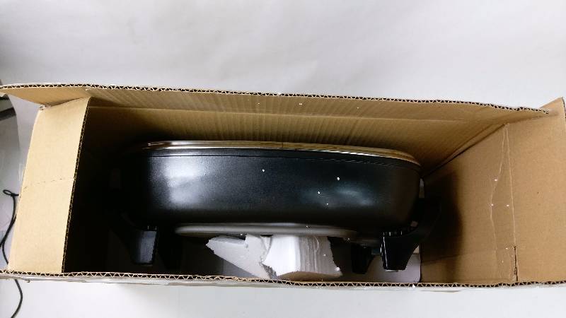 lot 1820 image: Chefs Mark Jumbo Non-Stick Electric Skillet - Black 16 x 13