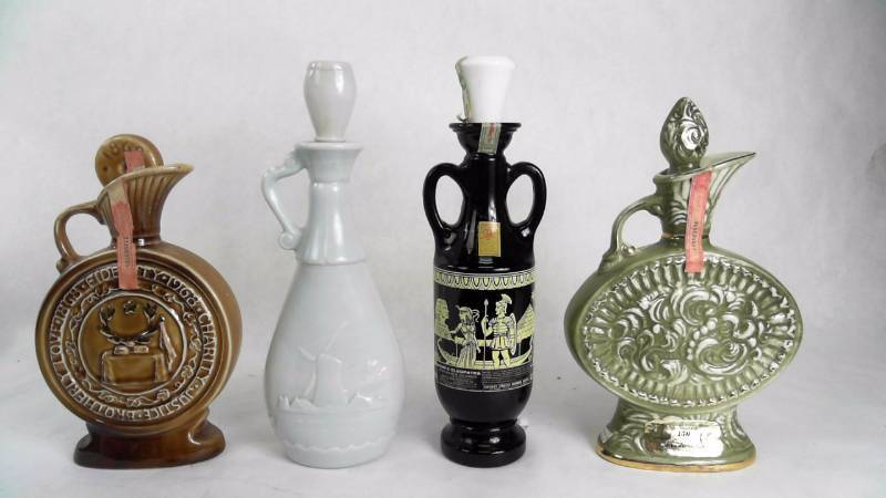 lot 2 image: Lot of 4 - EMPTY James B Beam Distilling Co. Decanter Bottles - Home Decor