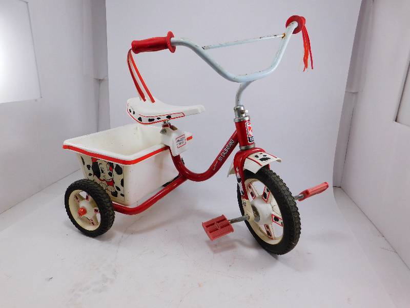 lot 57 image: Roadmaster 101 Dalmatians Dump Tricycle