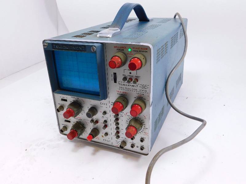 lot 26 image: Vintage Telequipment Oscilloscope - Works