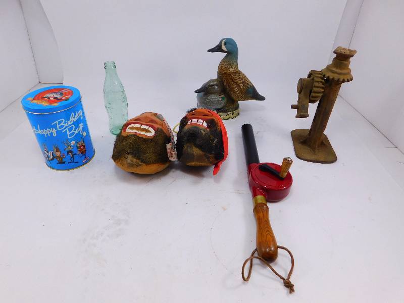 lot 42 image: Vintage Jack and other random items