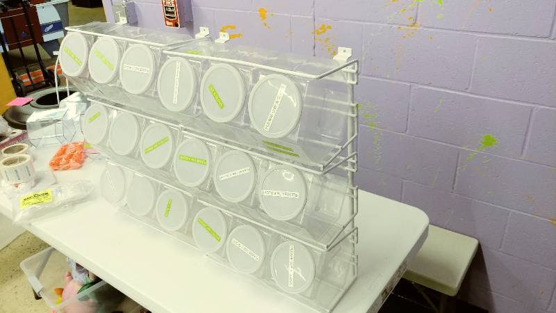 lot 32 image: 2 Racks with Containers