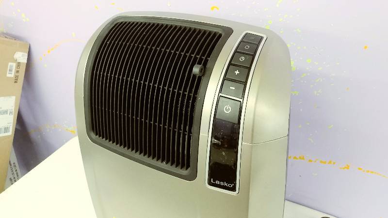 lot 51 image: Lasko Heater