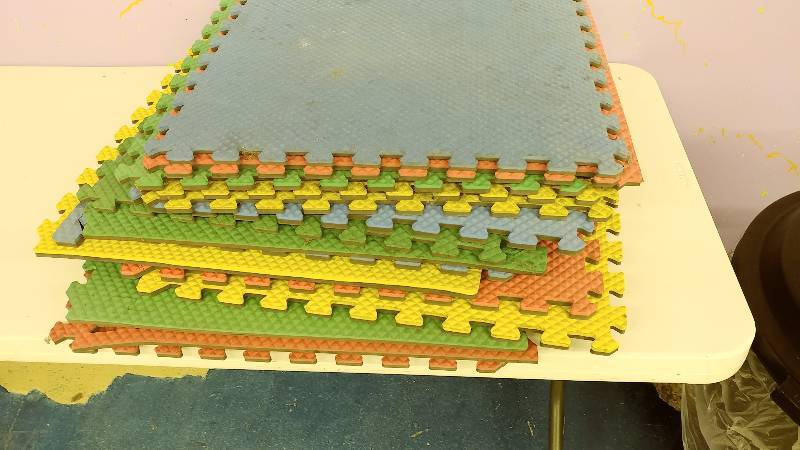 lot 58 image: 15 Foam Floor Tiles