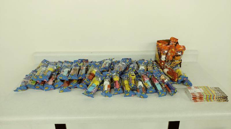 lot 70 image: Lot of 70 PEZ Dispensers plus Refills