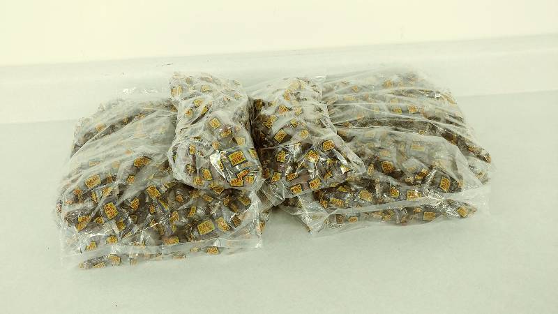 lot 74 image: HUGE Lot of Dads Root beer Barrels