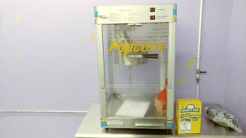 lot 121 image: Popcorn Machine
