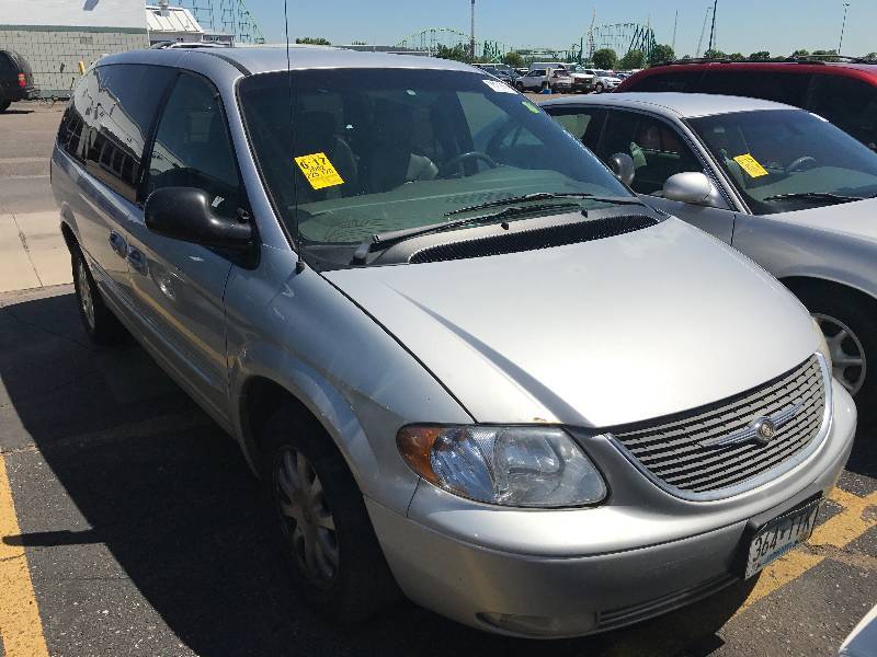 2002 Chrysler Town & Country LXi