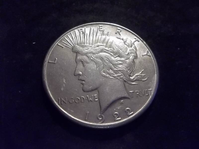 1922 S  Silver Peace Dollar  High Grade  MS
