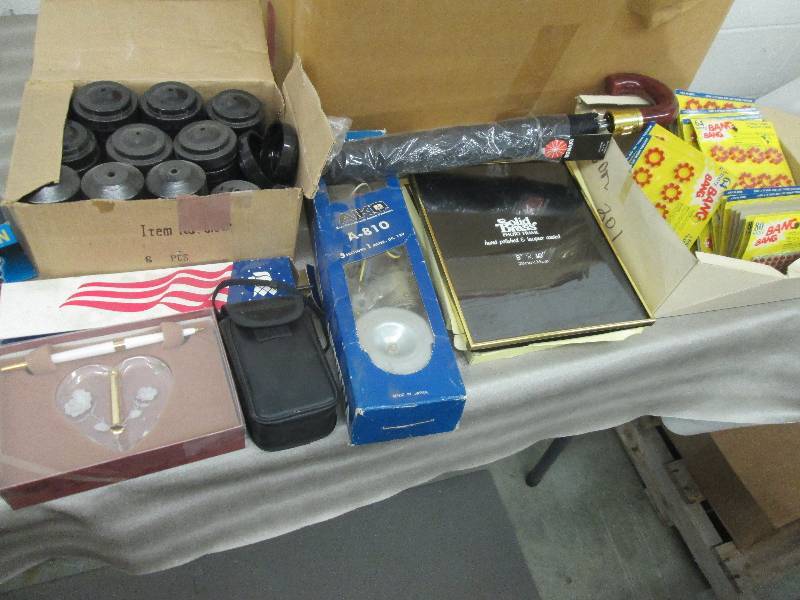 lot 58 image: Pen Set, Minolta Camera, 2 Brass Fr...
