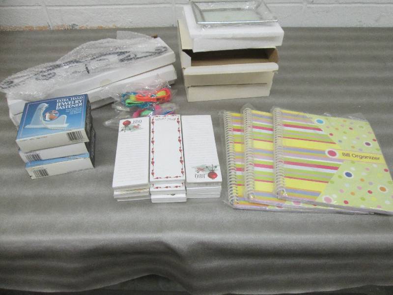 lot 64 image: 3 Jewelry Fasteners, 3 Jewelry Tray...