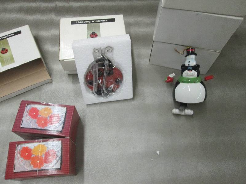 lot 120 image: 2 sets of Leaf Candles, 3 LadyBug W...