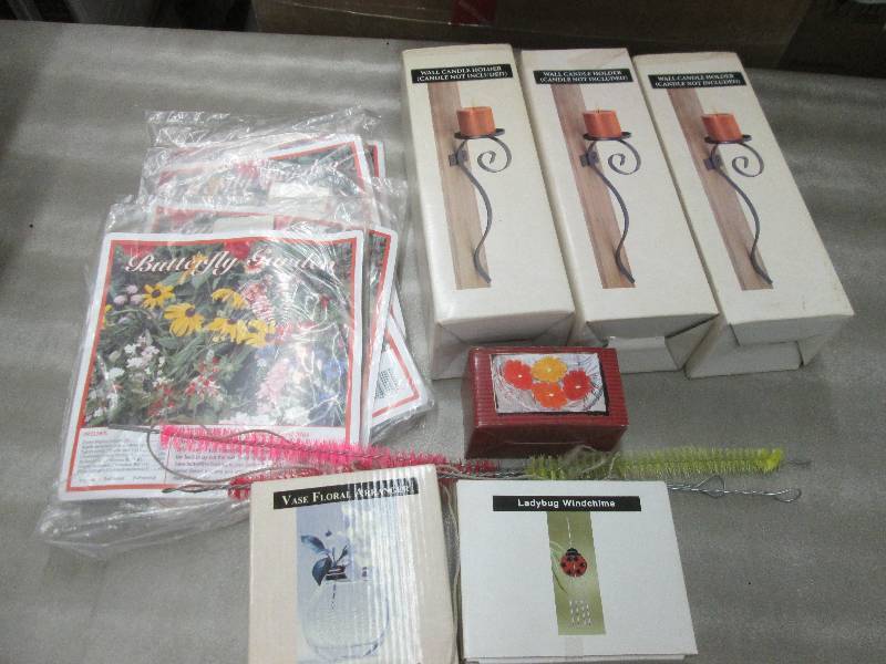 lot 129 image: 5 Butterfly Garden Pkgs, 3 Wall Can...