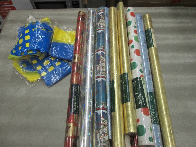 lot 137 image: Lot of Christmas Gift Wrap plus mor...