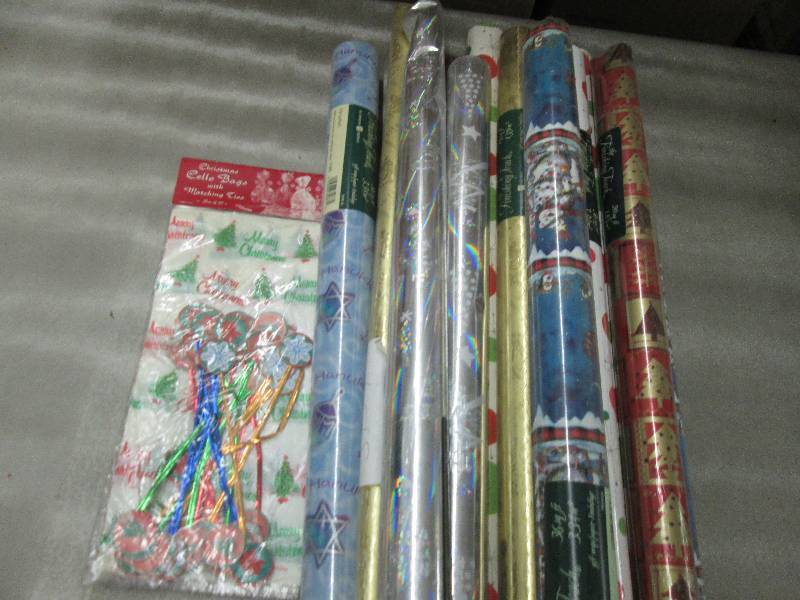 lot 138 image: Lot of Christmas Gift Wrap plus mor...