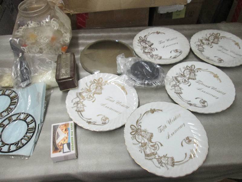 lot 173 image: 5 Anniversary Plates, Decorative Mi...