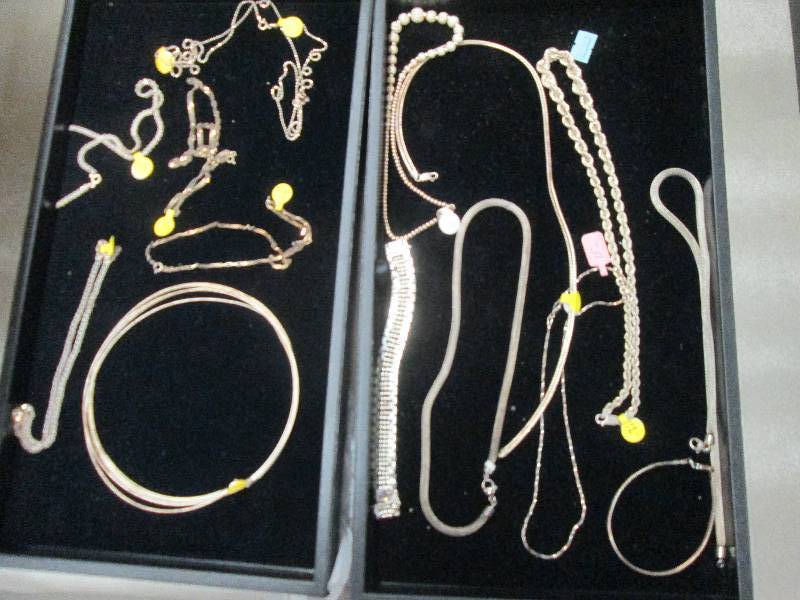 lot 183 image: 2 Display Trays with Quality Jewelr...