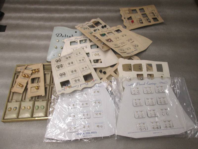 lot 202 image: Assorted Earrings on Cards...
