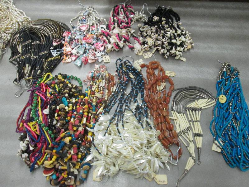 lot 208 image: Large Lot of Assorted Necklaces Ret...
