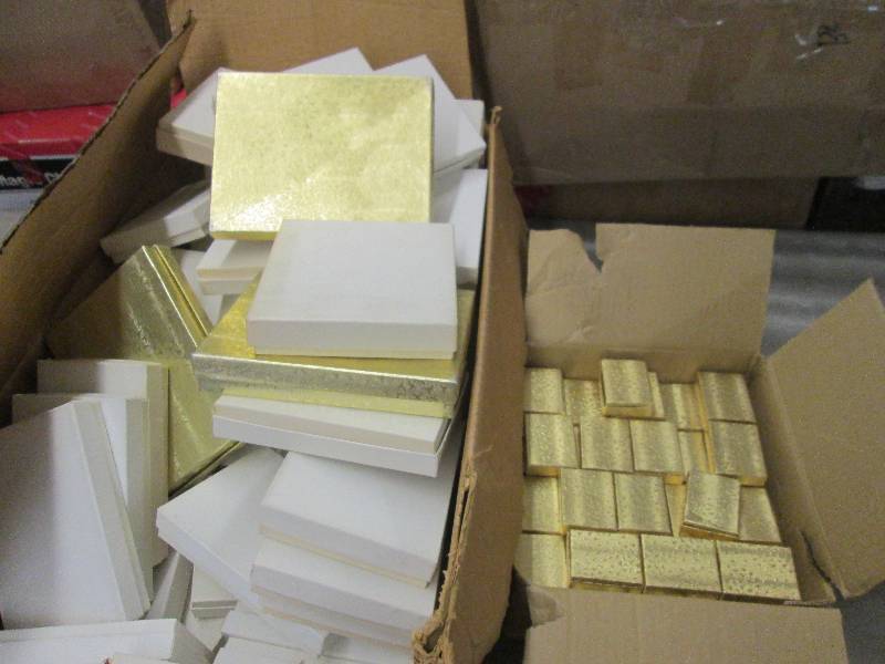 lot 246 image: Large Lot of Jewelry Boxes...