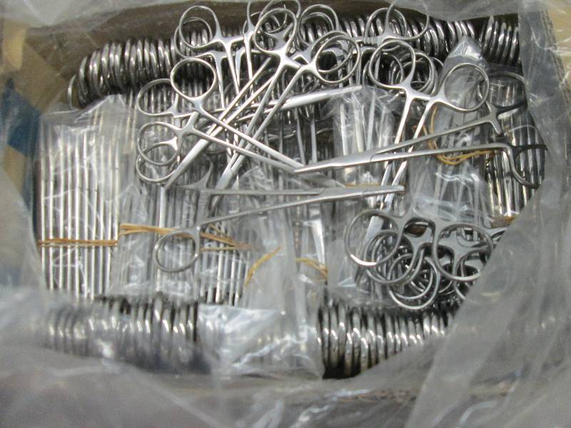 lot 3 image: Huge Lot of 5 inch Locking Forceps ...