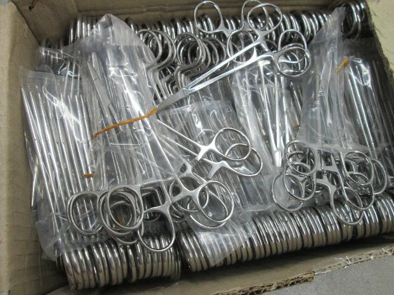 lot 4 image: Huge Lot of 5 inch Locking Forceps ...