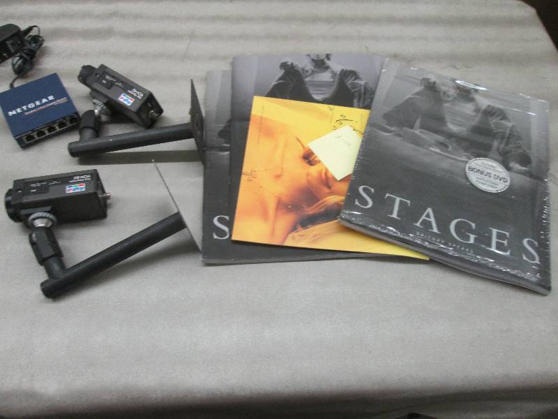 lot 6 image: Gigabit Switch, 2 Security Cameras ...