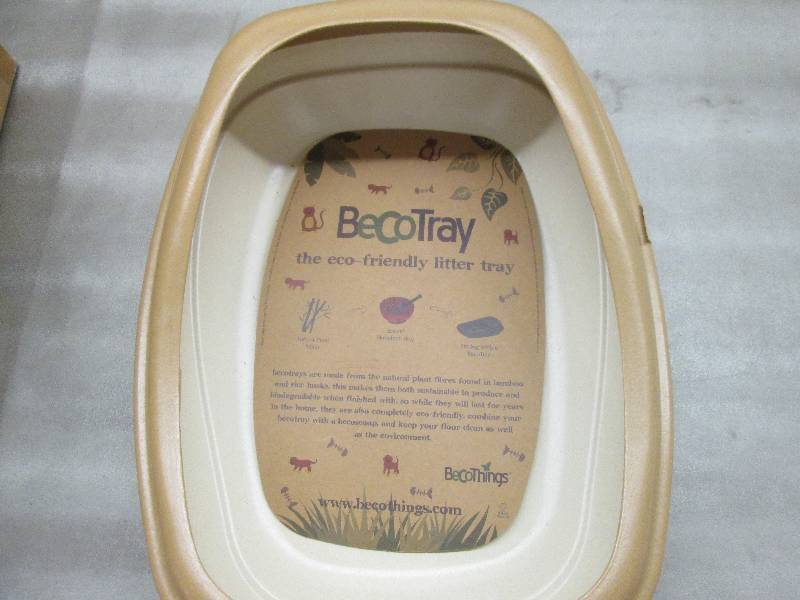 lot 18 image: Lot of 5 Becotray EcoFriendly Litte...