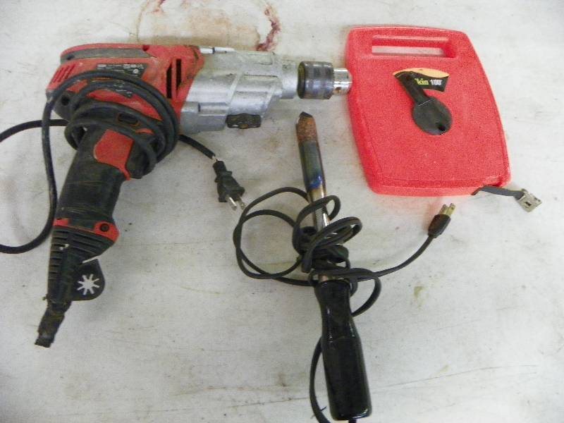 lot 163 image: ELECTRIC DRILL, 100 TAPE MEASURE AND HOT IRON
