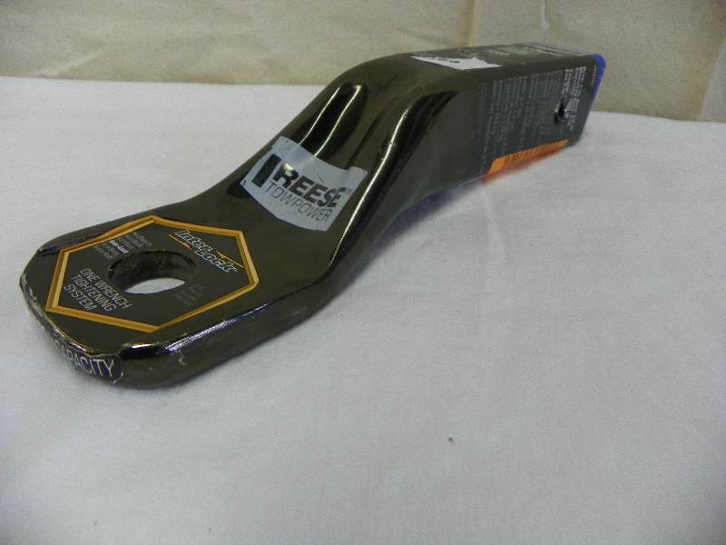 lot 194 image: REESE TOW POWER, 2 DROP HITCH, MSRP $24.00